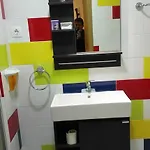 Vendégház Martim Moniz 28 *