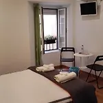 Konukevi Martim Moniz 28 *
