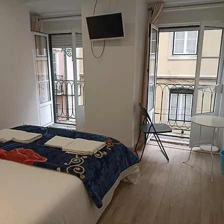 Vendégház Martim Moniz 28