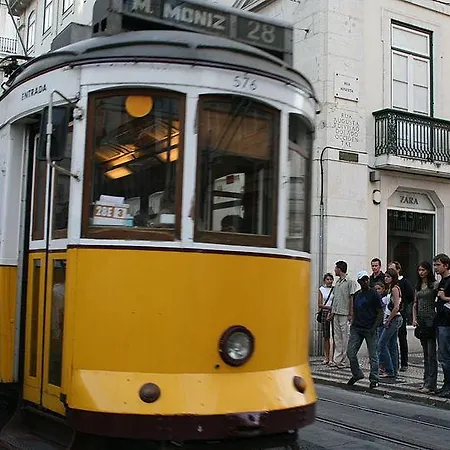 Martim Moniz 28