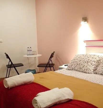 Martim Moniz 28 Guest house *