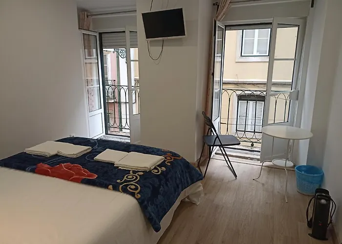 Гостевой дом Martim Moniz 28