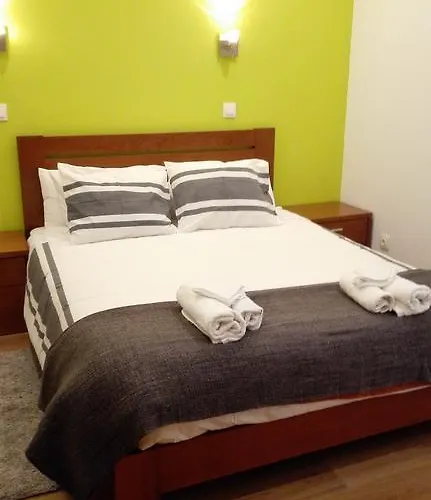 Martim Moniz 28 * Лиссабон