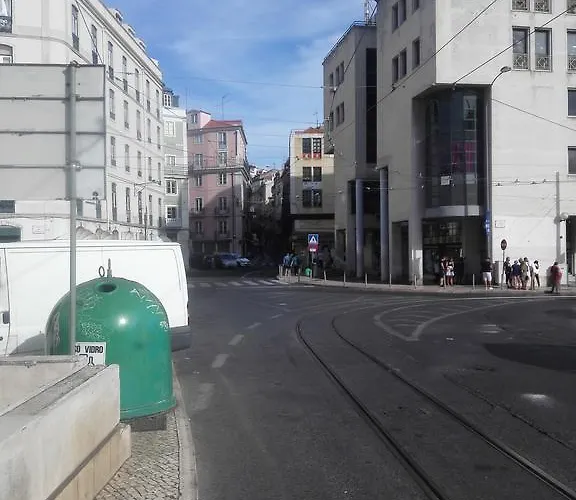 Martim Moniz 28 Лиссабон