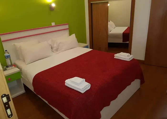 Гостевой дом Martim Moniz 28 Лиссабон