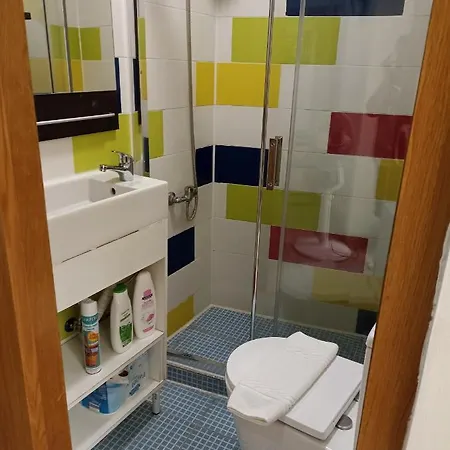 Guest house Martim Moniz 28